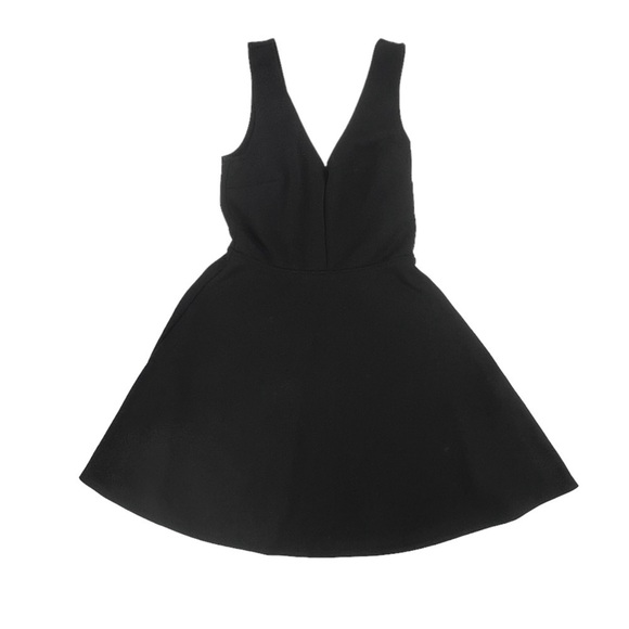 Forever 21 Black V-Neck Short Sleeve Mini Skater Dress Size Small Women’s - Picture 1 of 5